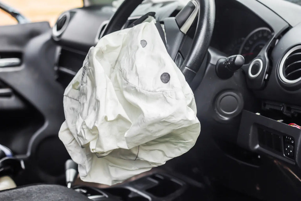 Your Comprehensive Airbag Guide: Types, Deployment, and Safety