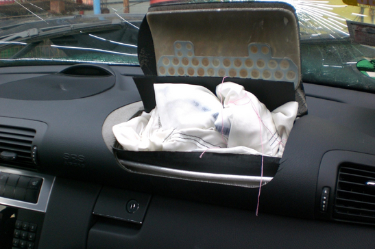 Understanding the Importance of Passenger Airbags in Vehicle Safety