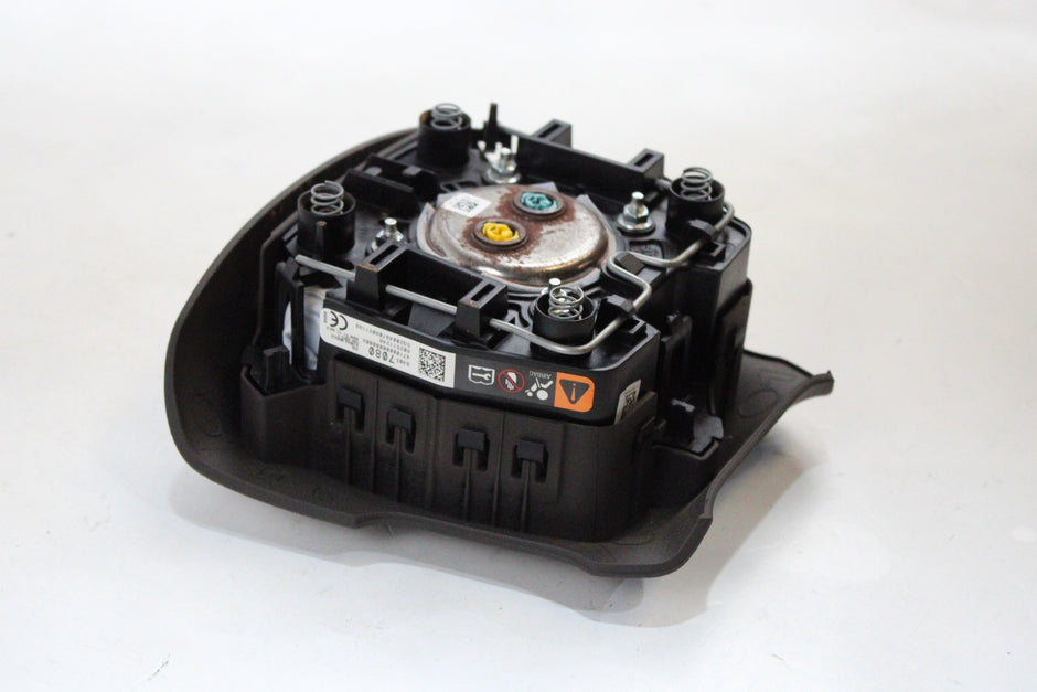 OEM GMC Driver Steering Wheel Airbag – Fits Sierra 1500, Sierra 1500 Limited, Yukon, Yukon Xl (2014–2020) – Part 84057080 – GMC – product view