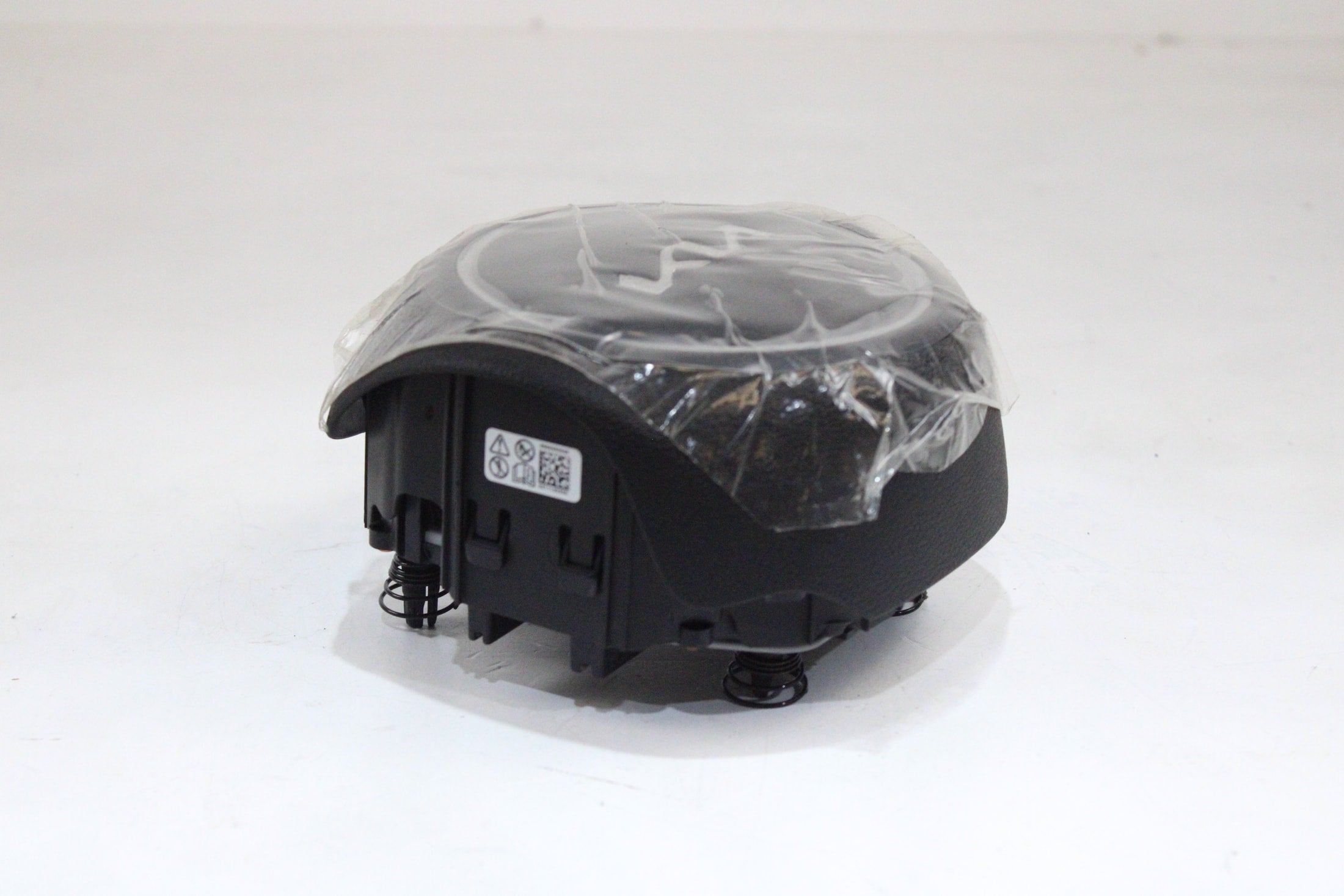 OEM Kia Driver Steering Wheel Airbag – Fits Sportage (2023–2025) – Part 80100-P1600WK – Kia – product view