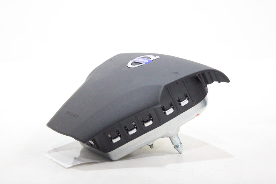 OEM Volvo Driver Steering Wheel Airbag – Fits S40, V50, C70, C30 (2005–2013) – Part 8623348 – Volvo – product view