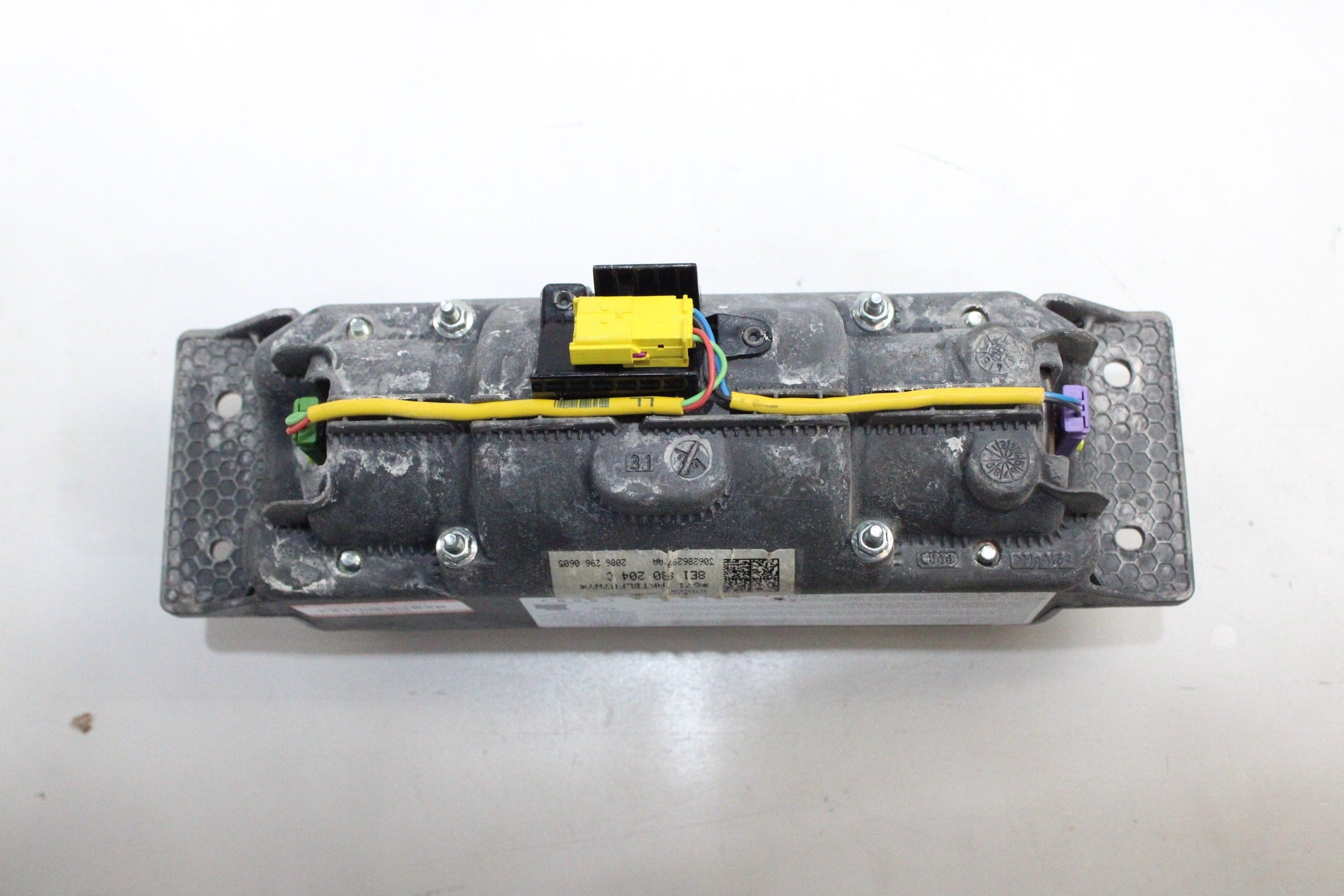 OEM Audi Passenger Dashboard Airbag – Fits RS4, S4, A4 (2005–2008) – Part 8E1-880-204-C – Audi – product view