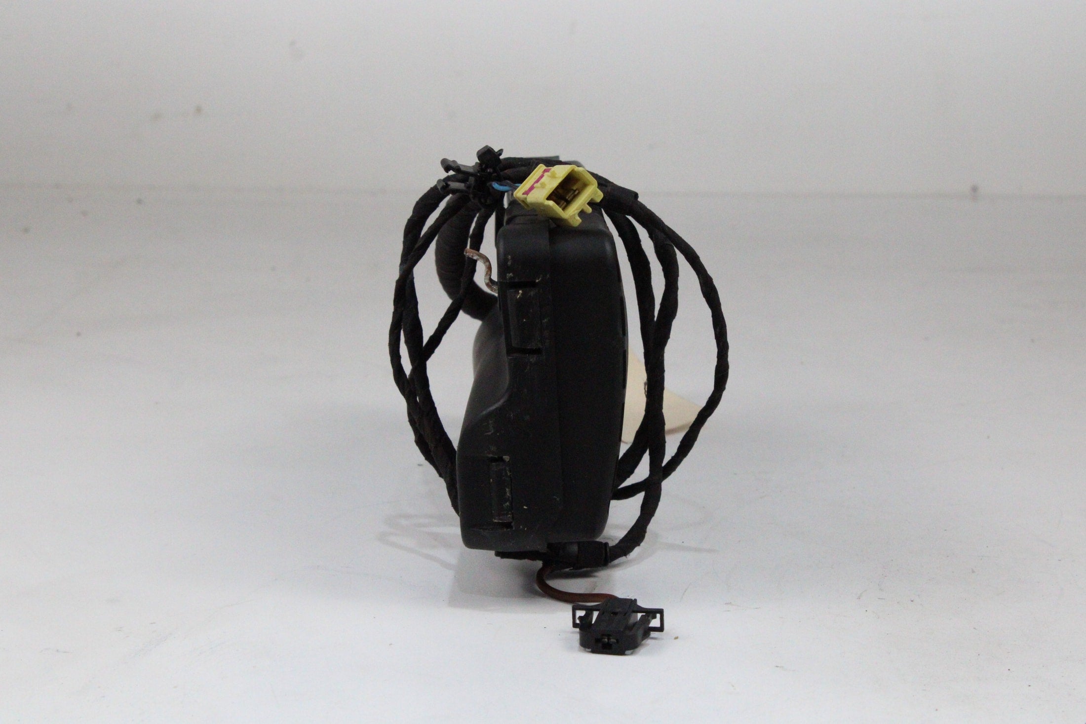 OEM Volkswagen Curtain Airbag – Fits Touareg (2003–2010) – Part 7LO 880 240 K – Volkswagen – product view