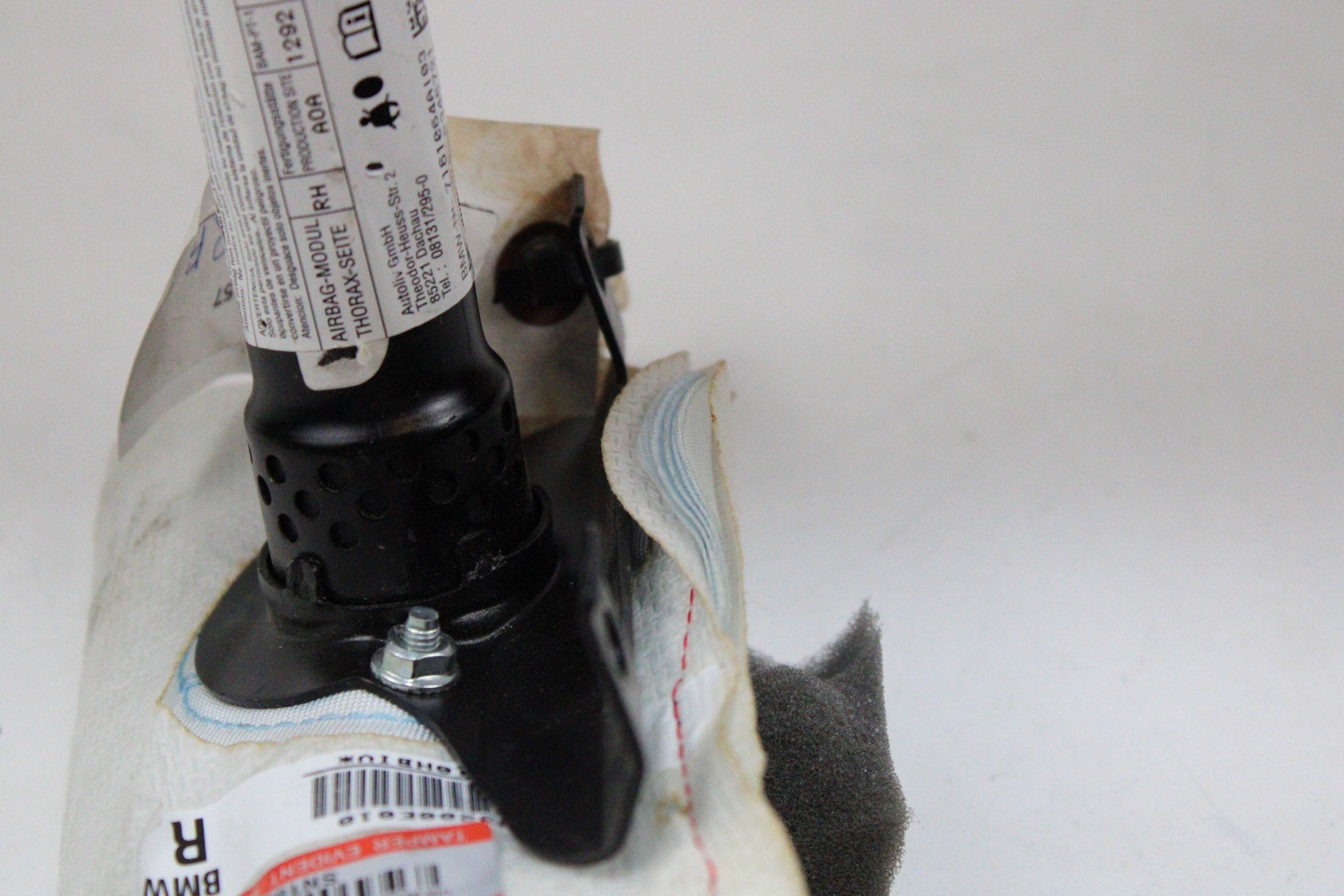 OEM BMW Side Airbag – Fits X5, X7 (2007–2014) – Part 52107161063 – BMW – product view