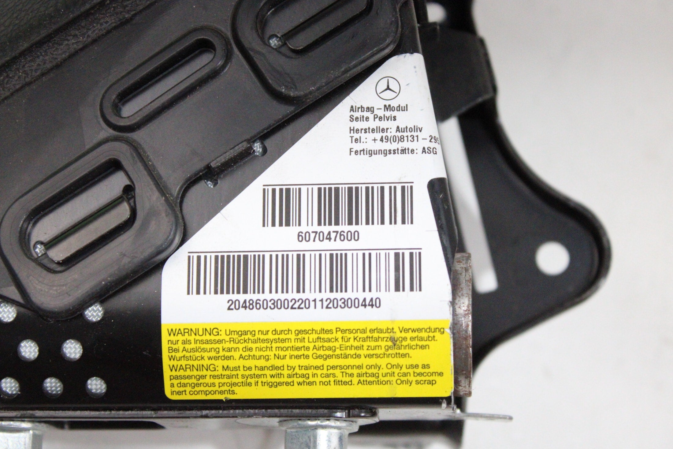 OEM Mercedes-Benz Side Airbag – Fits C250, C300, C350, C63 Amg (2008–2014) – Part A2048603002 – Mercedes-Benz – product view