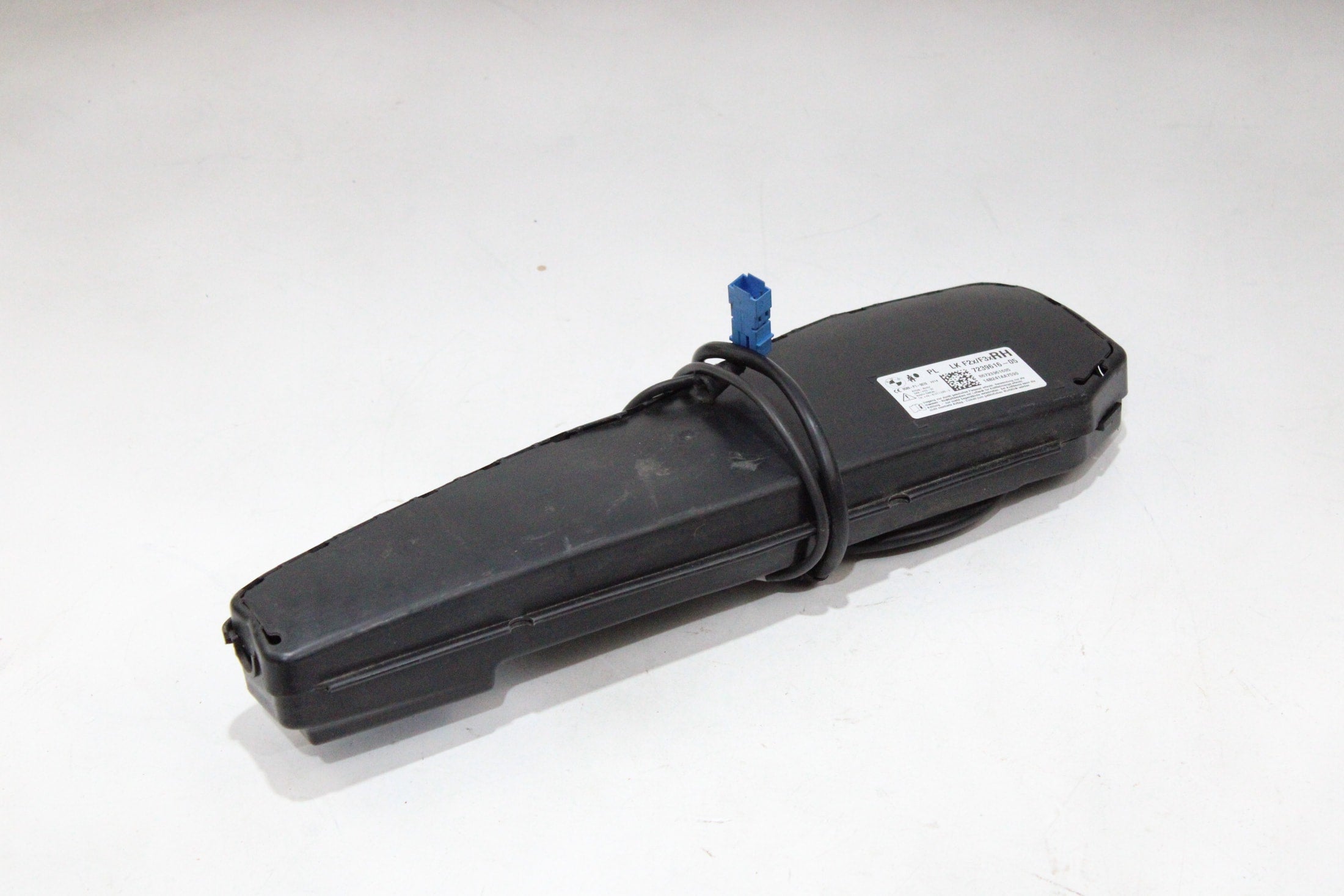 OEM BMW Passenger Seat Airbag – Fits 3 Series (2012–2019) and 4 Series Gran Coupe (2015–2020) – Part 7239616-05 – BMW – product view