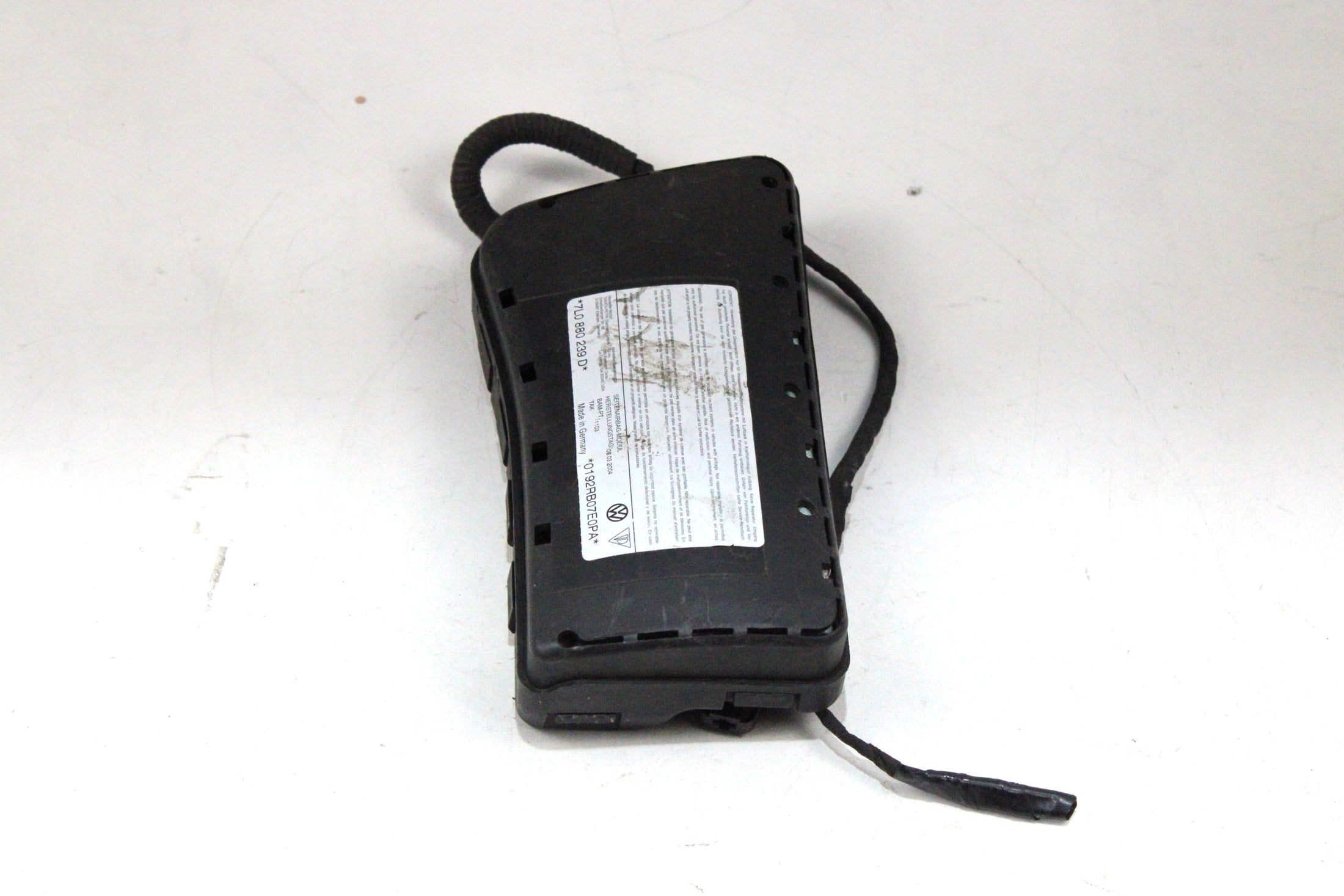 OEM Volkswagen Driver Seat Airbag – Fits Touareg (2003–2005) – Part 7L0880239D – Volkswagen – product view
