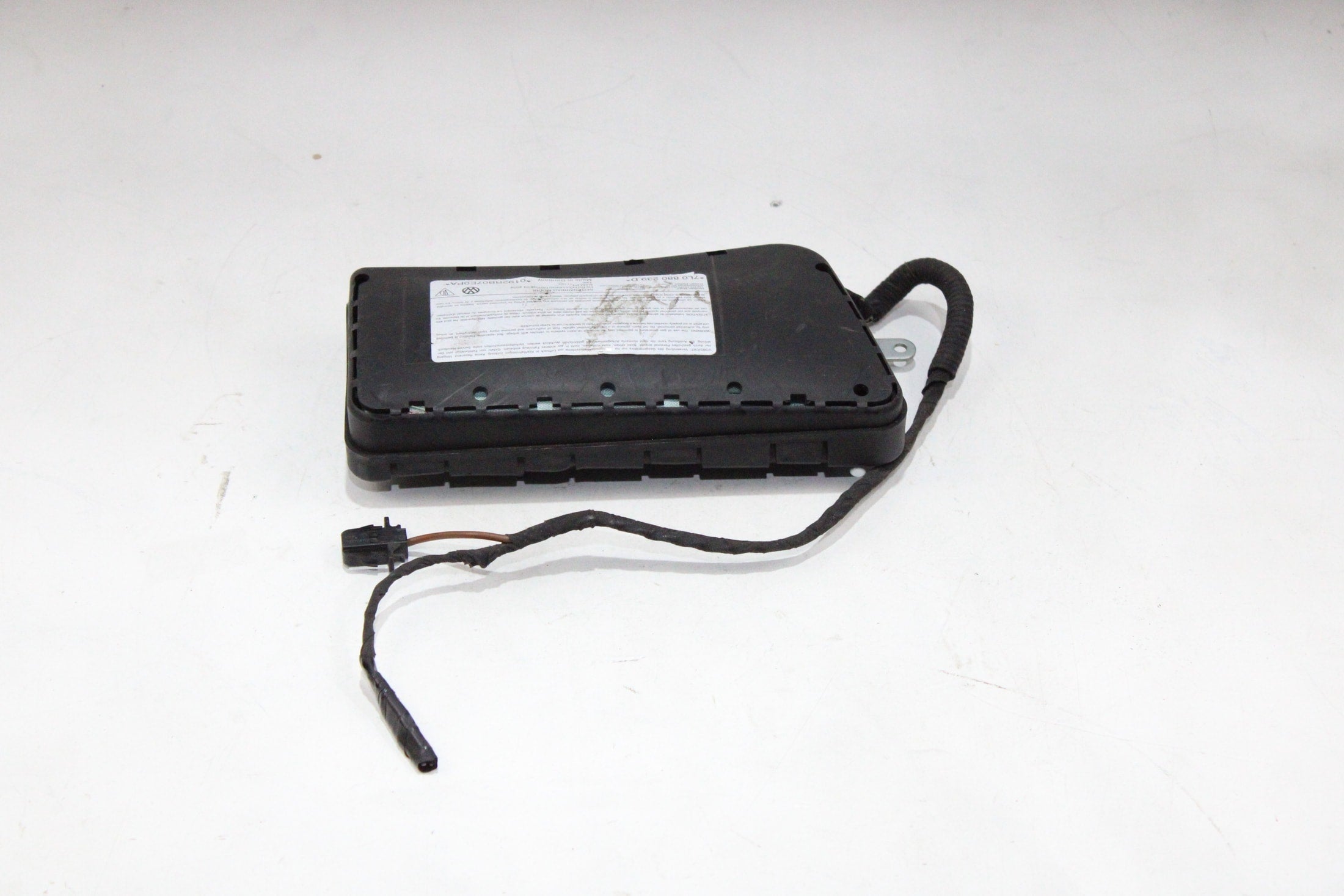 OEM Volkswagen Driver Seat Airbag – Fits Touareg (2003–2005) – Part 7L0880239D – Volkswagen – product view