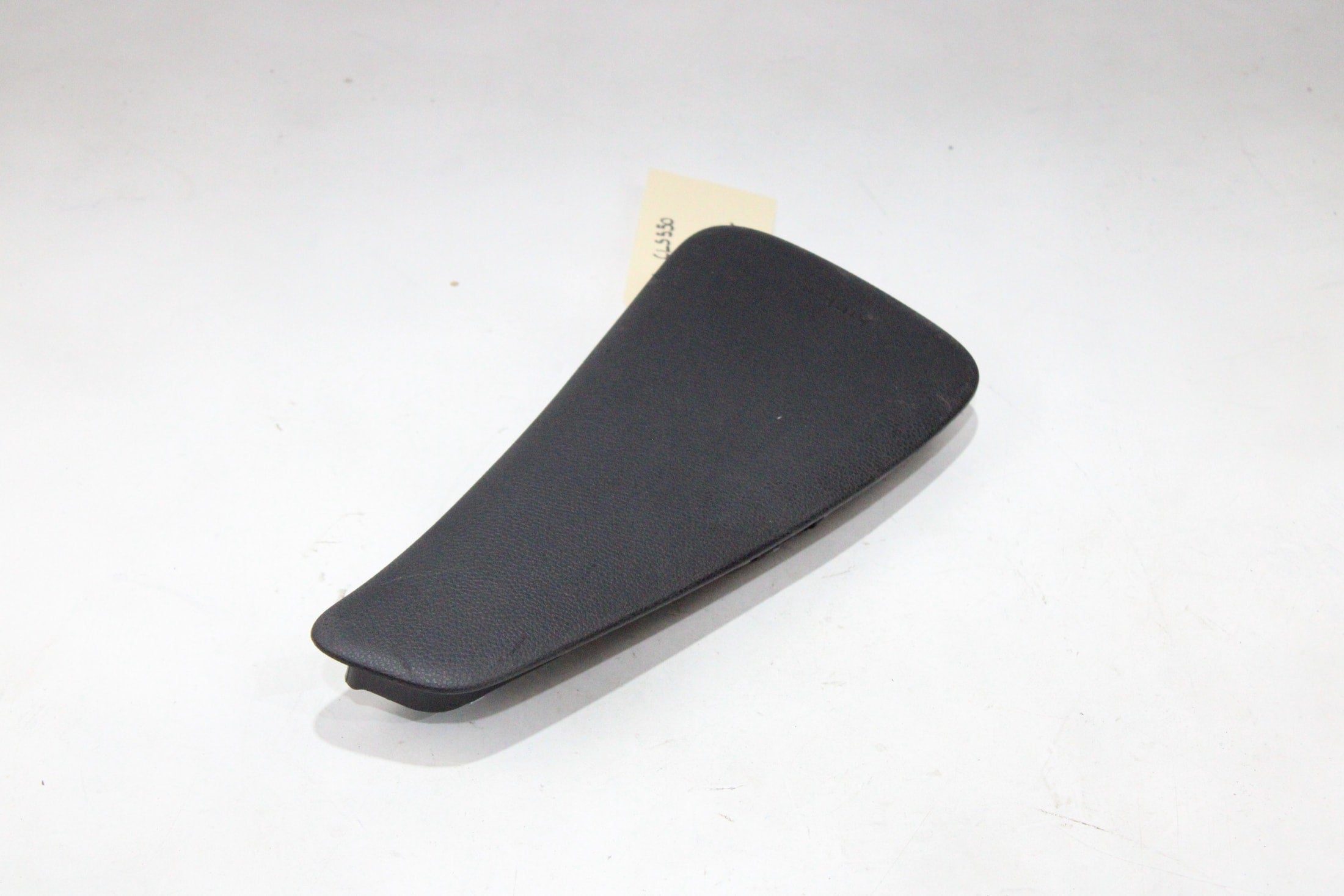 OEM Mercedes-Benz Driver Seat Airbag – Fits C-class (W204) (2007–2013) and E-class (W212) (2009–2016) and Cls-class (C218) (2011–2017) – Part 605011001 – Mercedes-Benz – product view