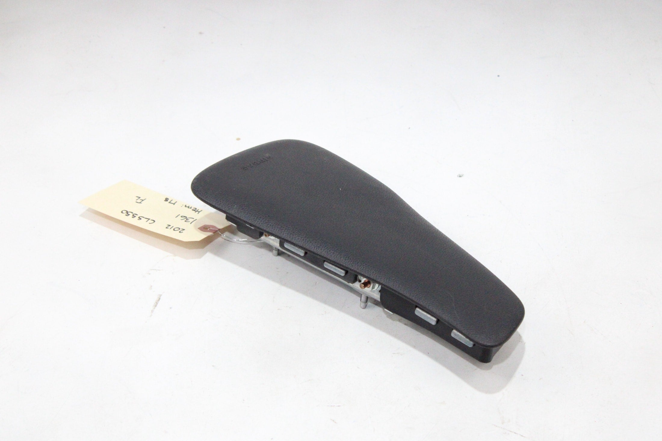 OEM Mercedes-Benz Driver Seat Airbag – Fits C-class (W204) (2007–2013) and E-class (W212) (2009–2016) and Cls-class (C218) (2011–2017) – Part 605011001 – Mercedes-Benz – product view