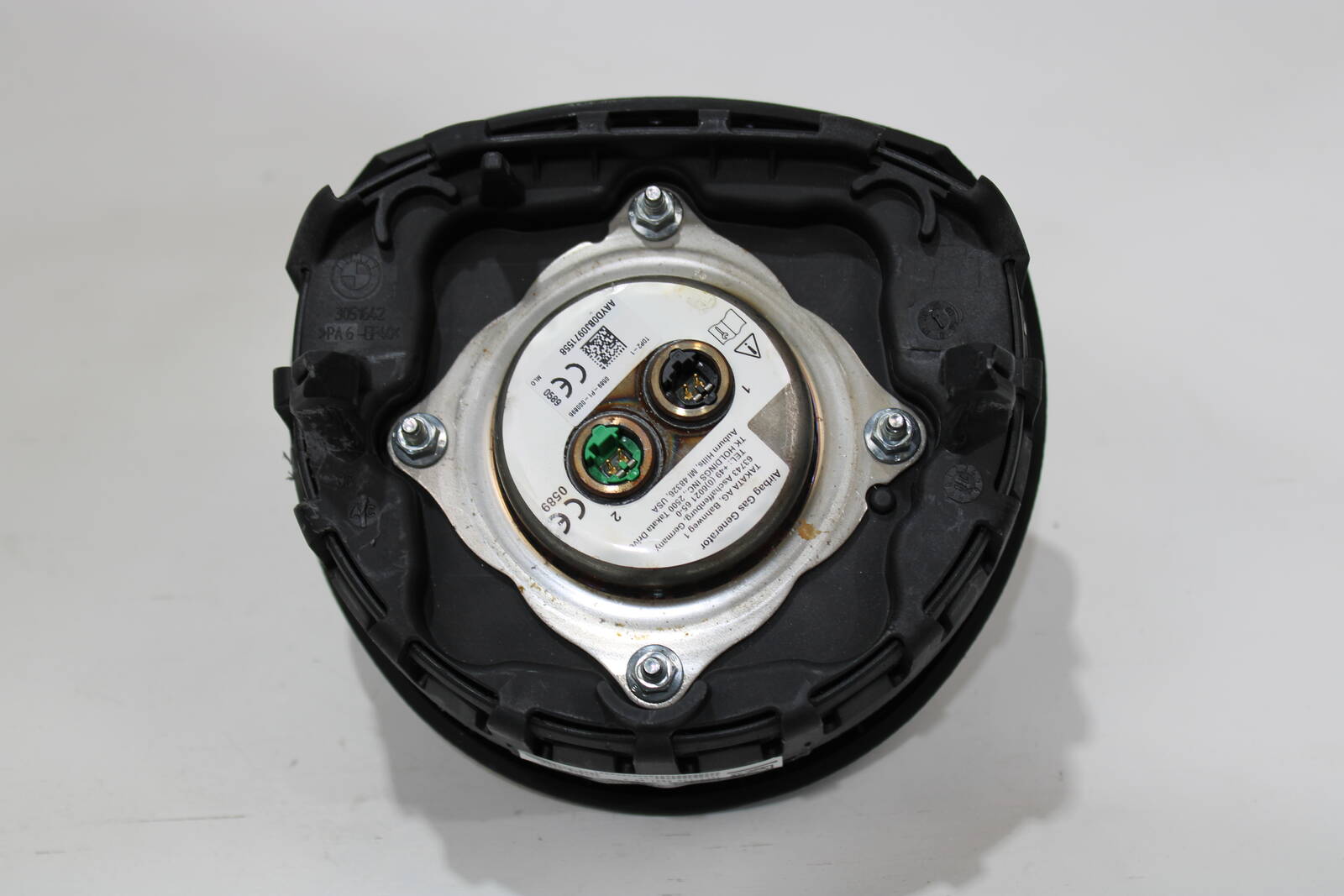 2006 - 2013 BMW 328i, 335i, 128i, 135i Driver Steering Wheel Airbag – OEM 32306884329 - BMW