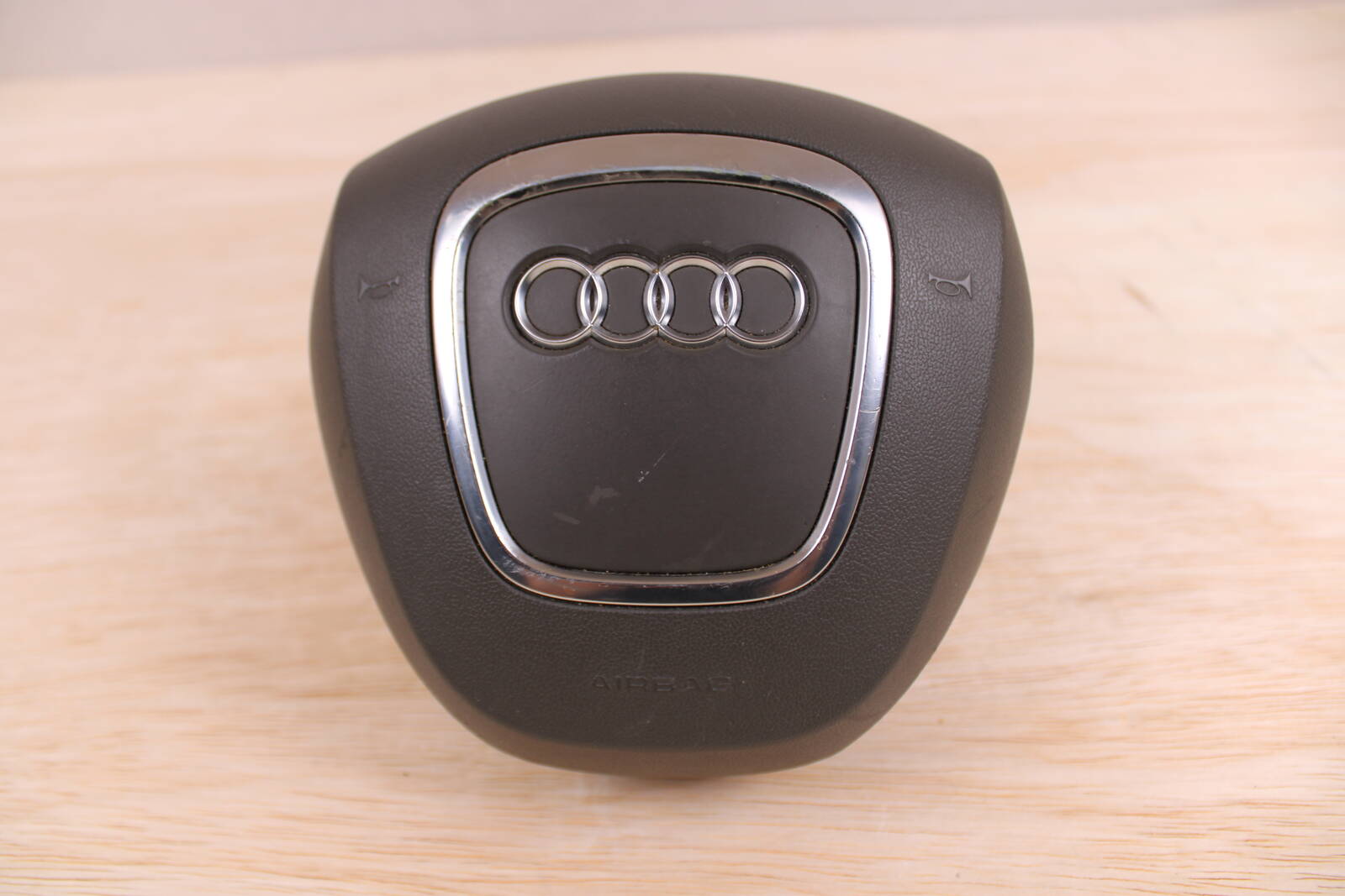 2009-2012 Audi Q5 Driver Steering Wheel Airbag – OEM 8R0880201A - Audi