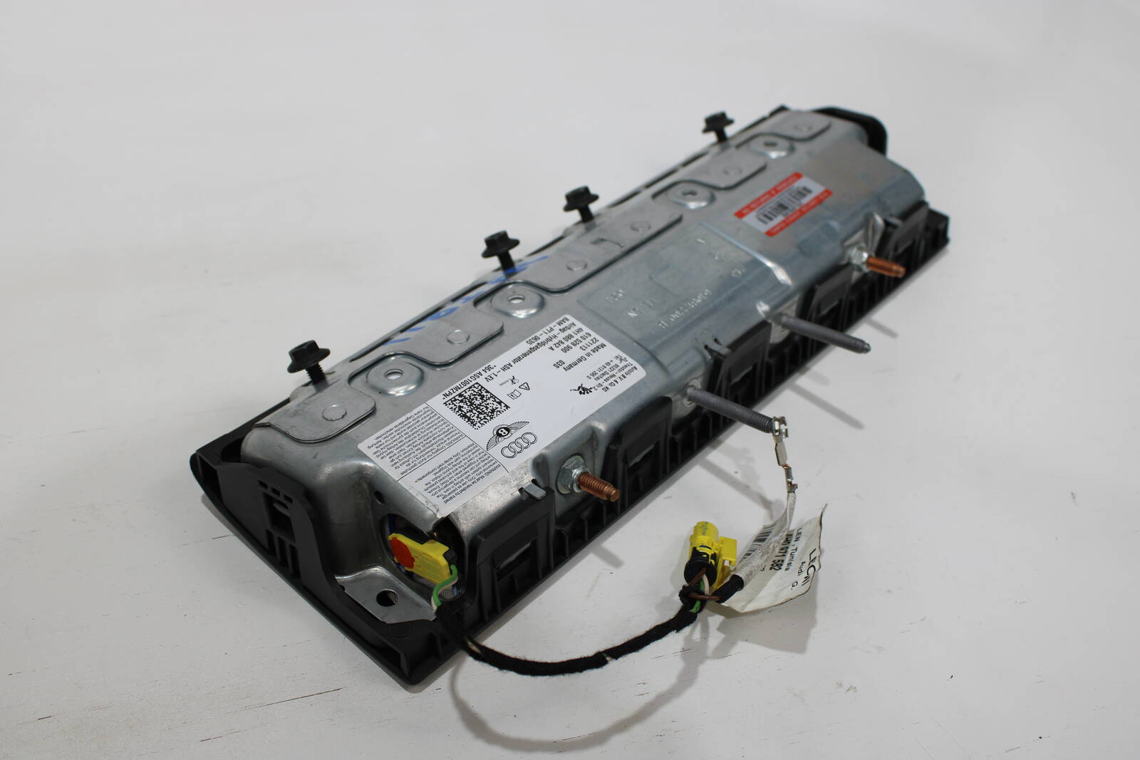 2011 - 2018 Audi A8, S8 Passenger Knee Airbag – OEM 4H1880842A - Audi