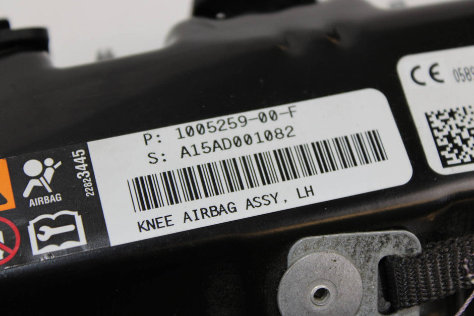 2012 - 2015 Tesla Model Y Driver Knee Airbag – OEM 1005259 - 00 - F - Tesla
