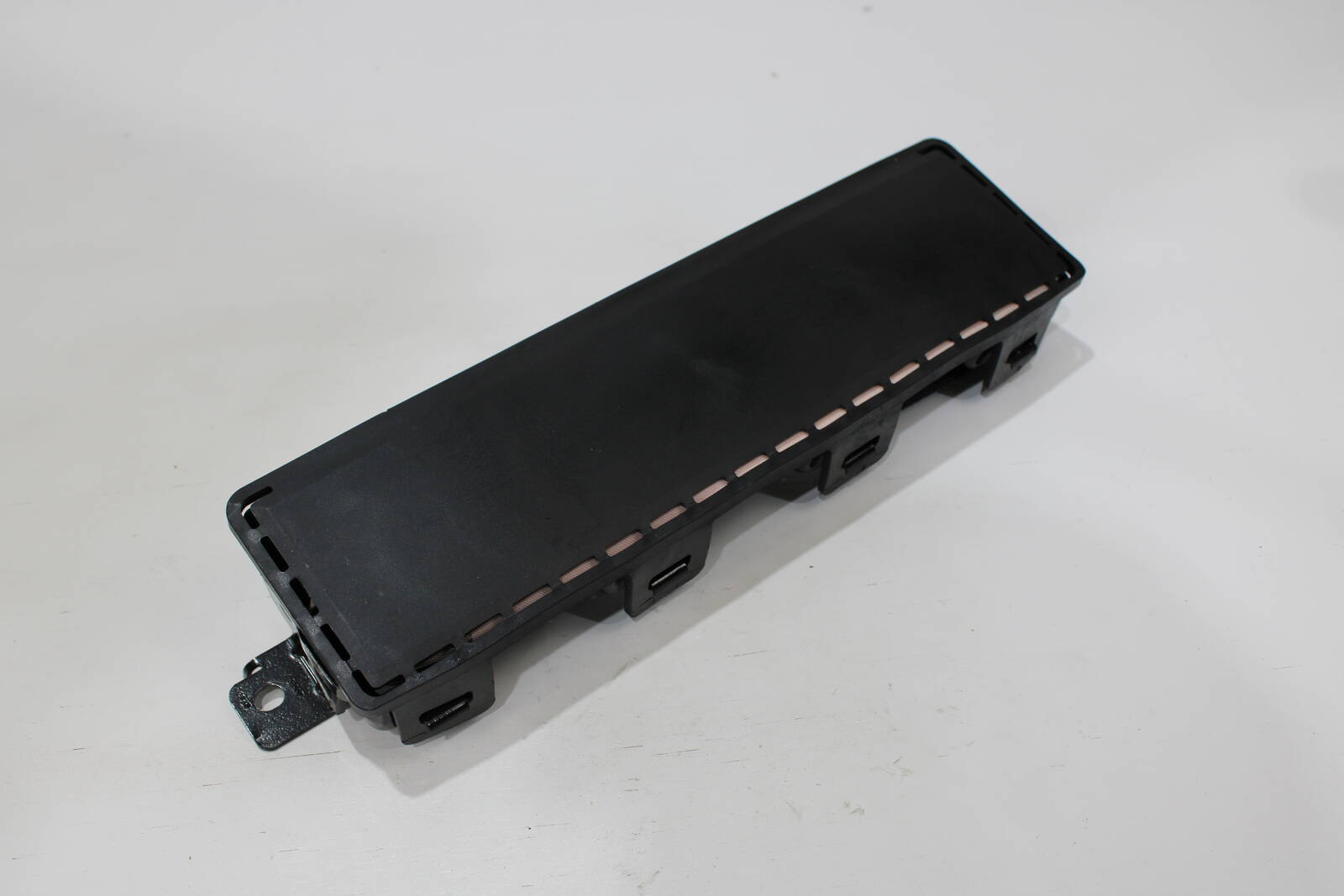 2012 - 2020 Tesla Model S, Model X Passenger Knee Airbag – OEM 1005260 - 00 - G - Tesla