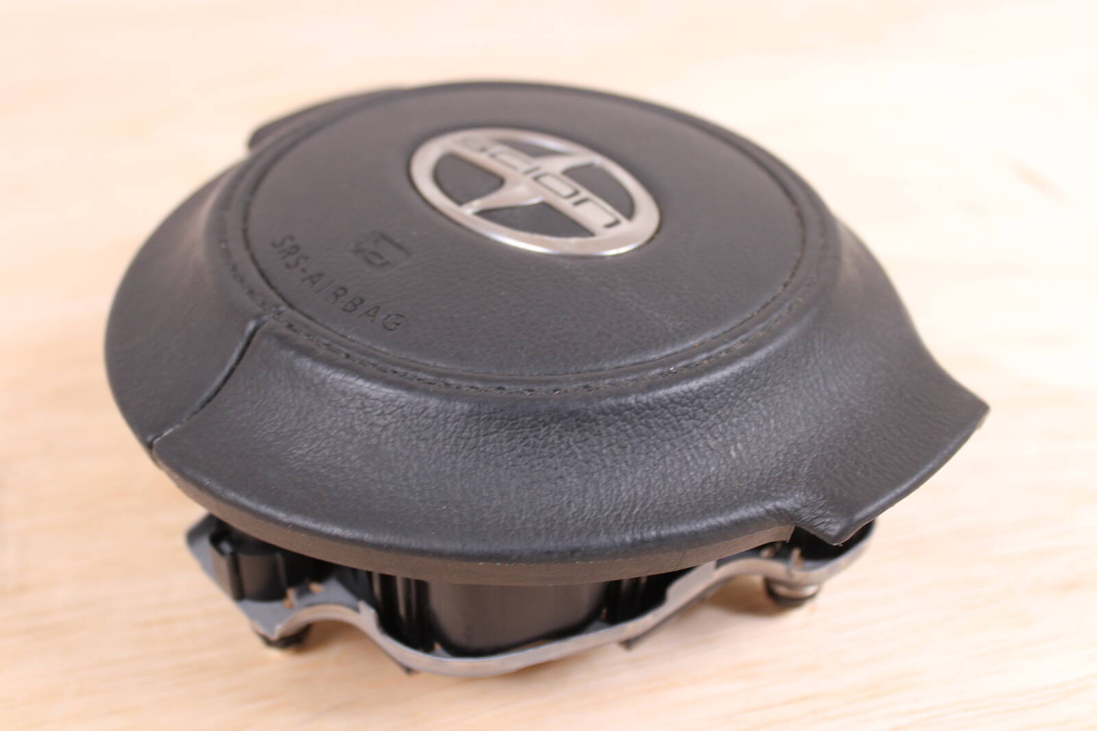 2013-2016 Scion FRS Driver Steering Wheel Airbag – OEM SU00303412, - Scion