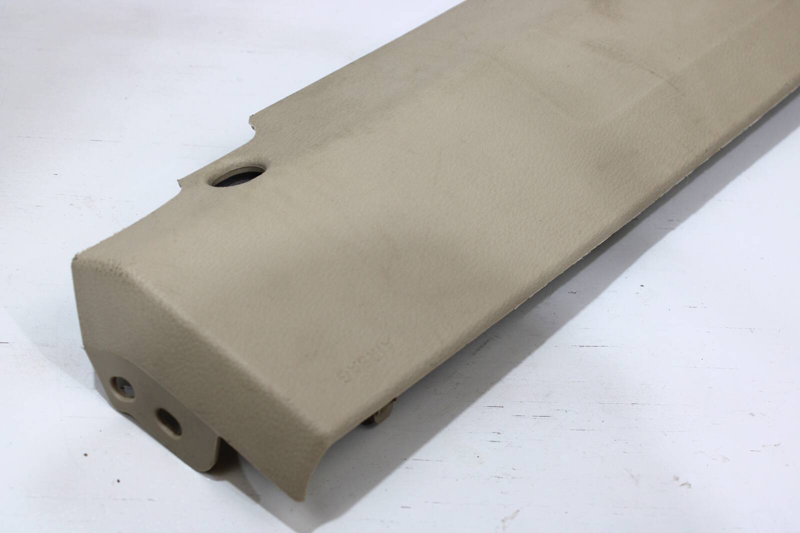 2014–2018 BMW X5, X6 Passenger Knee Airbag – OEM 72129311684 - BMW