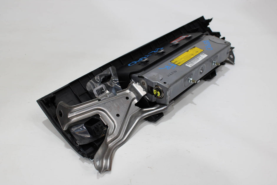 2014–2019 Lexus RC300, RC350, RC F, IS200t, IS250, IS300, IS350 Passenger Knee Airbag – OEM 7399053031C0 - Lexus