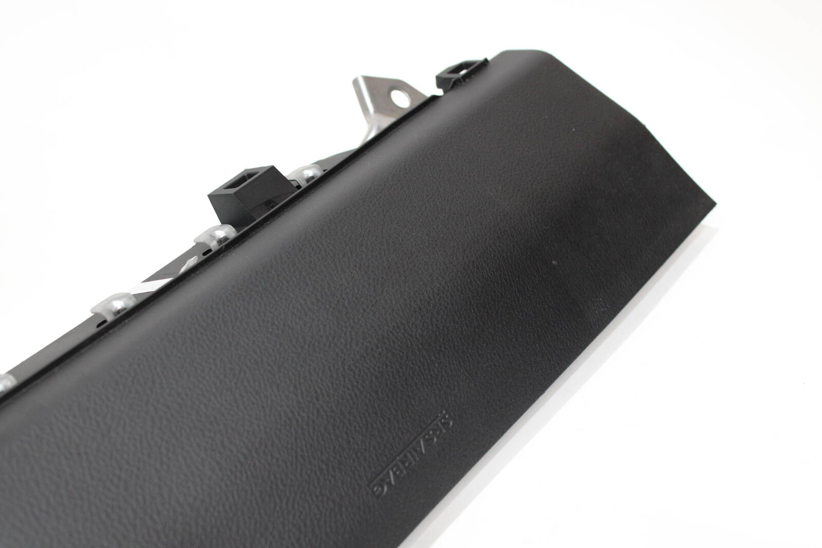 2014–2019 Lexus RC300, RC350, RC F, IS200t, IS250, IS300, IS350 Passenger Knee Airbag – OEM 7399053031C0 - Lexus