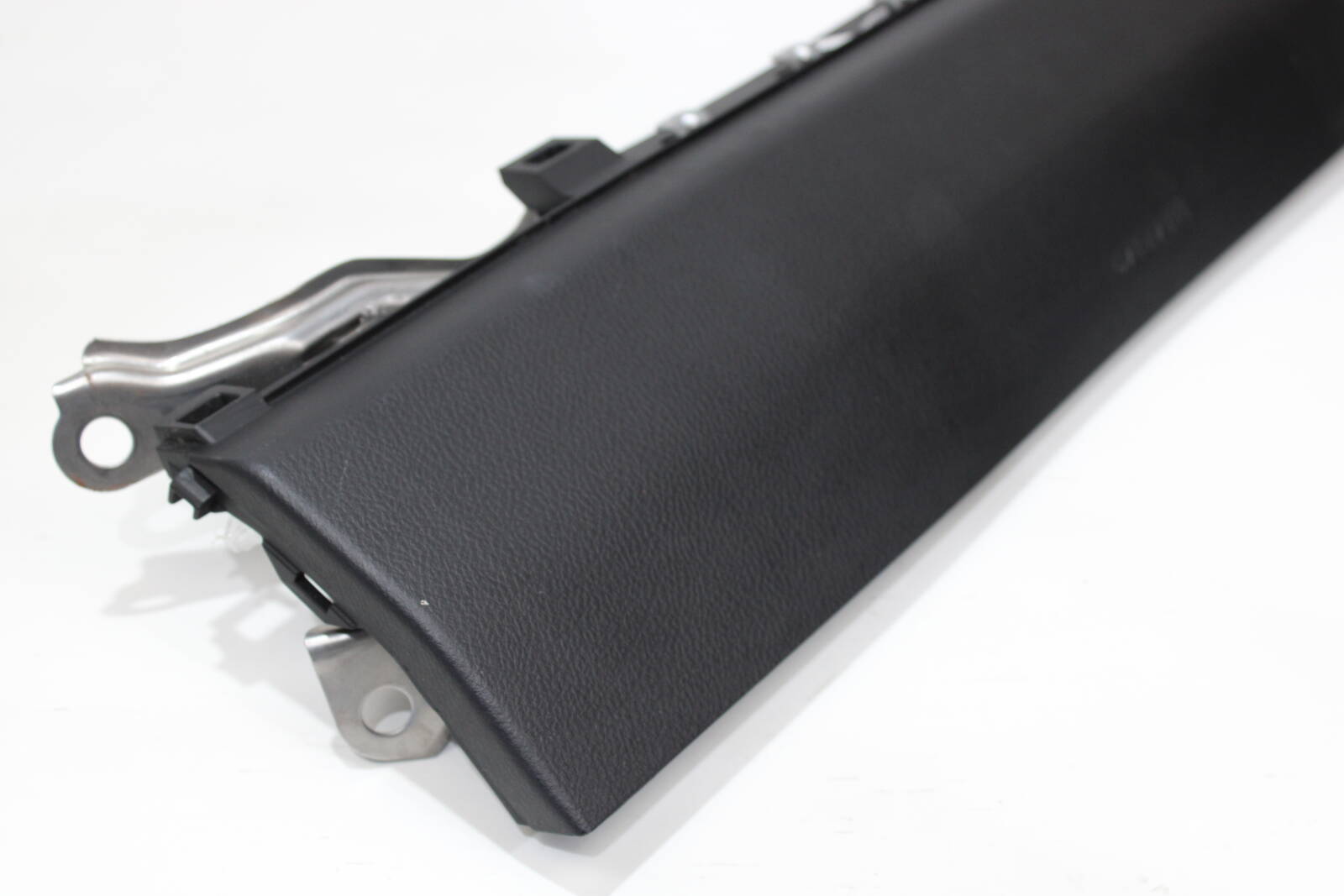 2014–2019 Lexus RC300, RC350, RC F, IS200t, IS250, IS300, IS350 Passenger Knee Airbag – OEM 7399053031C0 - Lexus