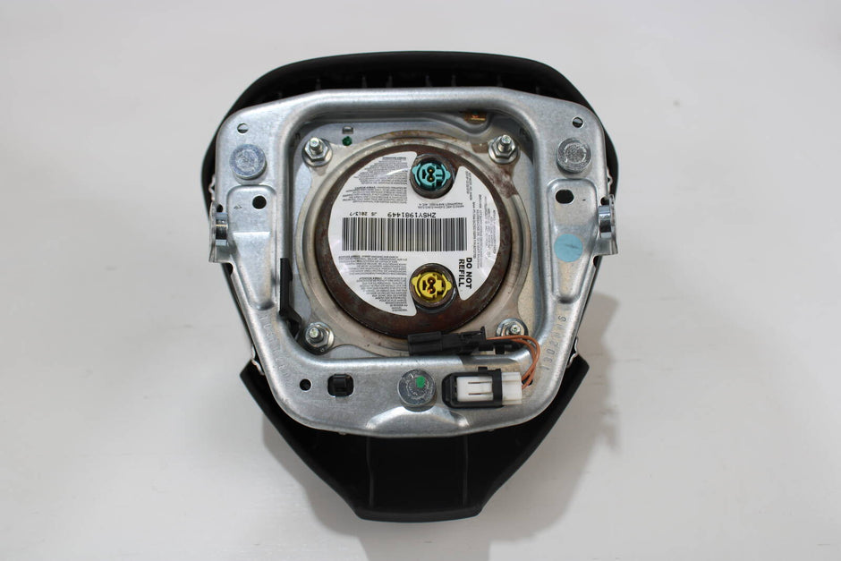2014 - 2020 Maserati Ghibi Driver Steering Wheel Airbag – OEM 670114701 - Maserati