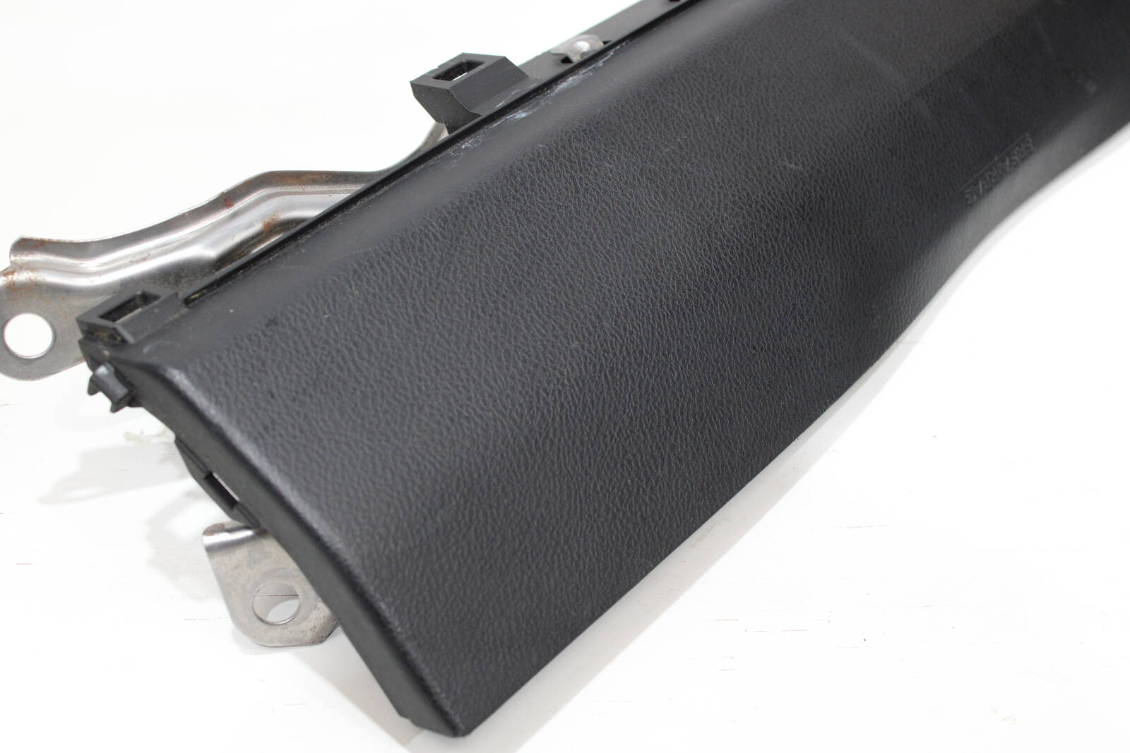 2015–2019 Lexus IS200t, IS300, IS350, RC300, RC350, RC F Passenger Knee Airbag – OEM 7399053030C0 - Lexus