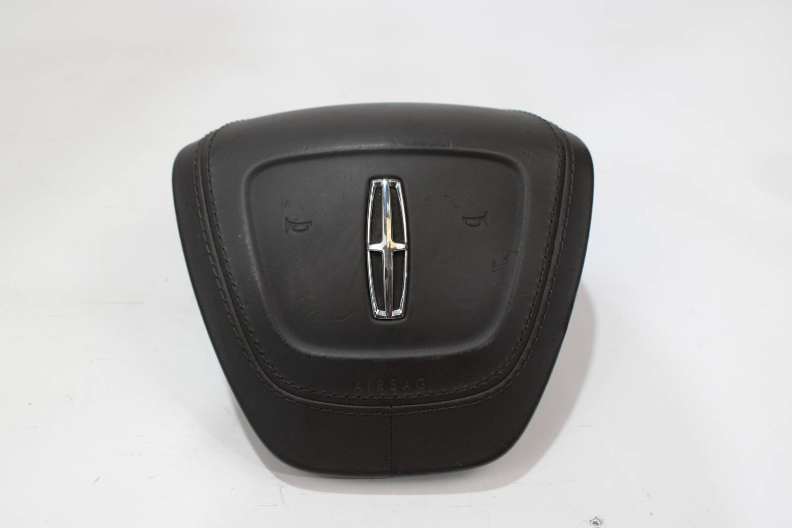 2017 - 2020 Lincoln Contiental Driver Steering Wheel Airbag – OEM GD9B - 78043B13 - BG - Lincoln