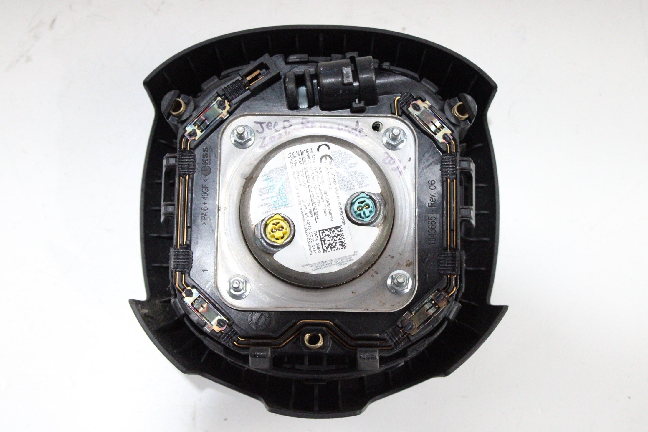 OEM Jeep Driver Steering Wheel Airbag – Fits Renegade (2019–2023) – Part 07356819390 – Jeep – product view · A1536844 · photo b9c7ed42-9efa-4784-a24b-b963f39b3bba