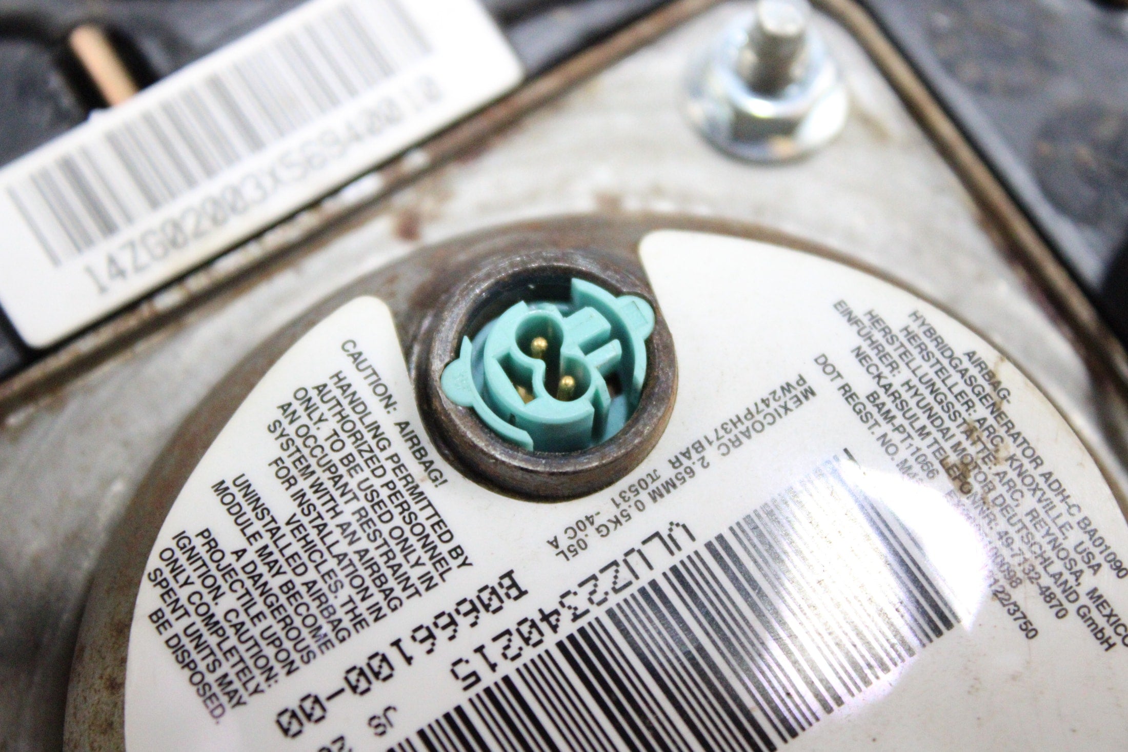 OEM Hyundai Driver Steering Wheel Airbag – Fits Elantra (2011–2016) and Elantra Coupe (2013–2014) – Part 56900-3X500-RY – Hyundai – product view · A1536851 · photo 924d59a2-3287-4fe4-8b82-b8fa156928ad