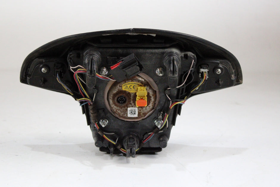 OEM Lincoln Driver Steering Wheel Airbag – Fits Mkz (2015–2019) – Part JP5Z-78043B13-AB – Lincoln – product view · A1536852 · photo b911febf-5890-4fcc-ab2e-4ff112e20741