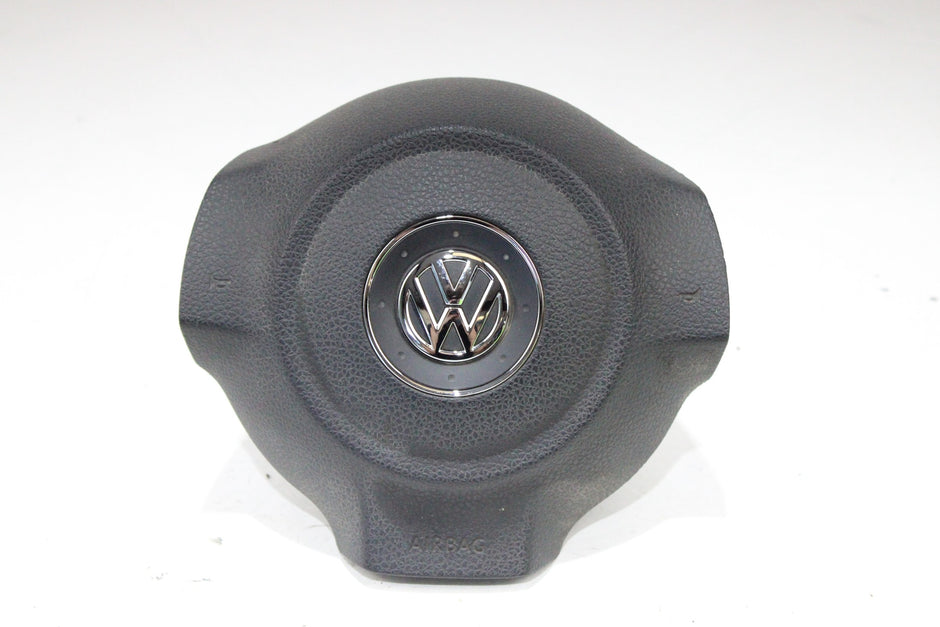 OEM Volkswagen Driver Steering Wheel Airbag – Fits Tiguan (2013–2015) and Cc (2014) – Part 5K0880201AC81U – Volkswagen – product view · A1536869 · photo 6c08c99f-c788-4af4-8f05-f082180f6666