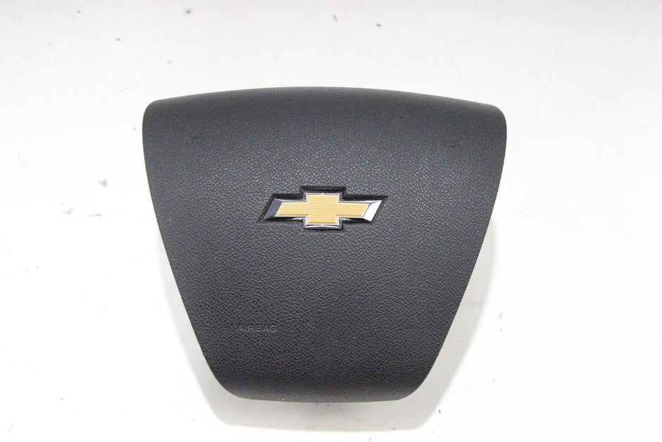 OEM Chevrolet Driver Steering Wheel Airbag – Fits Traverse (2013–2017) – Part 23165554 – Chevrolet – product view · A1536871 · photo 7ee6ff79-4401-4dc2-8b3a-86449f439003