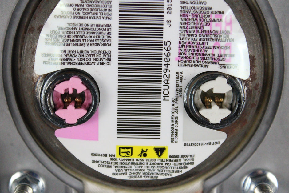 OEM Chevrolet Driver Steering Wheel Airbag – Fits Traverse (2013–2017) – Part 23165554 – Chevrolet – product view · A1536871 · photo 3687fe6e-45d6-4ce5-931f-63d4a429a2f5