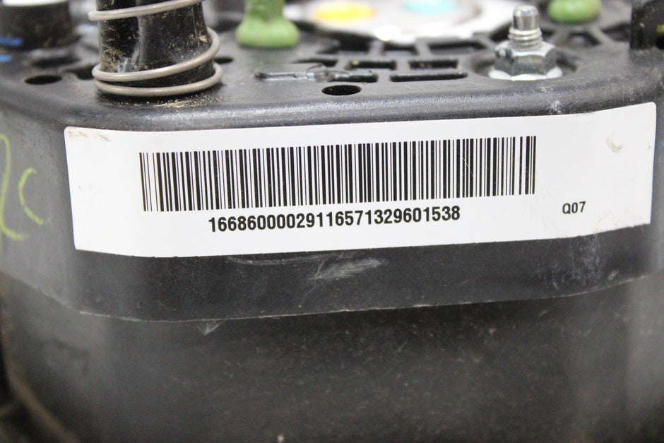 OEM Mercedes-Benz Driver Steering Wheel Airbag – Fits ML350, ML63 Amg (2012–2015) and ML250, ML400 (2015) and ML550 (2012–2014) and GL350, GL450, GL550, GL63 Amg (2013–2016) and G550, G63 Amg (2013–2018) and G65 Amg (2016–2018) – Part A16686000029116 – Mercedes-Benz – product view · B1536886 · photo 8f067b98-5496-4792-a0ec-9160040bea0d