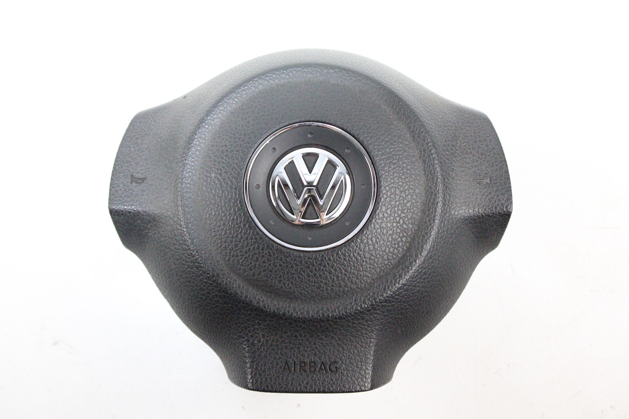 OEM Volkswagen Driver Steering Wheel Airbag – Fits Tiguan (2008–2011) and Golf, Gti (2010–2011) – Part 1T0880201L 81U – Volkswagen – product view · B1536887 · photo 4ececfe6-fb35-4e83-b1e8-fd617e8681c7