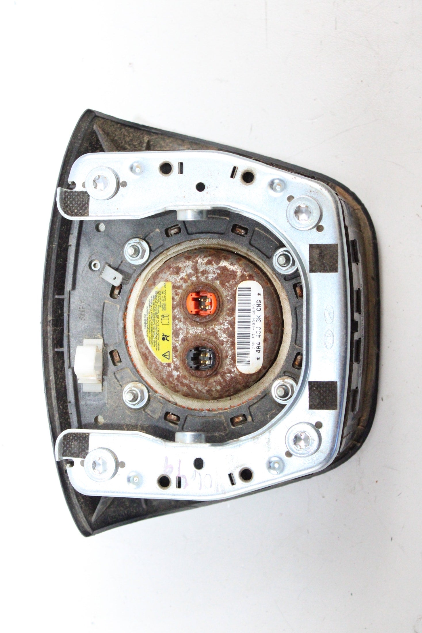 OEM Kia Driver Steering Wheel Airbag – Fits Sorento (2014–2015) – Part 56900-1U500VA – Kia – product view · B1536892 · photo 751d5d62-8a8a-41dd-9e37-deeef766f099