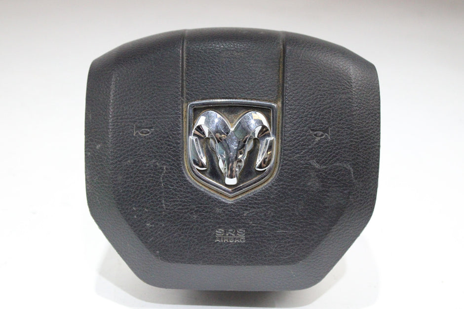 OEM RAM Driver Steering Wheel Airbag – Fits 2500, 3500 (2013) – Part 1EF19XDVAH – RAM – product view · B1536894 · photo 1dd11259-974c-4e2c-b833-0d18d539d755