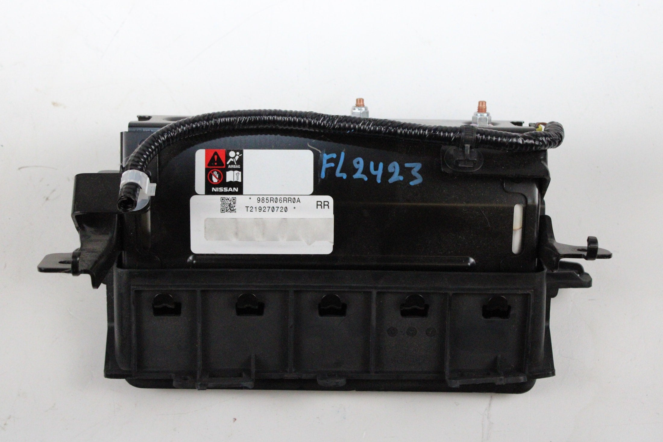 OEM Nissan Driver Knee Airbag – Fits Rogue (2021) – Part 985R0-6RR0A – Nissan – product view · G1536733 · photo 59c9827b-8ef3-4edb-8f9c-ee0171f24841