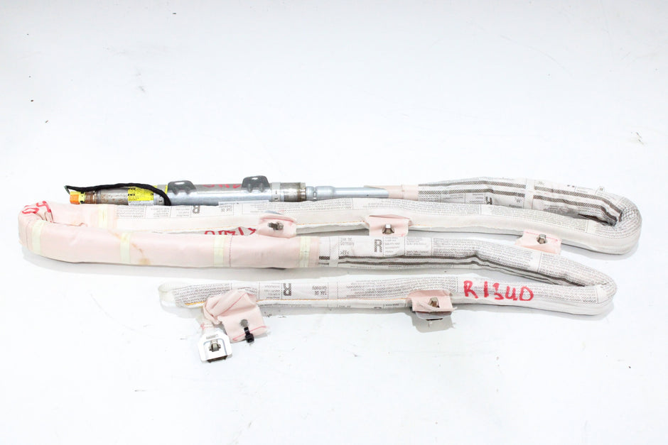 OEM Porsche Curtain Airbag – Fits Cayenne (2011–2018) – Part 7P5880742C – Porsche – product view · G1536759 · photo c2e4be57-5606-45b3-843b-f6a970abd591