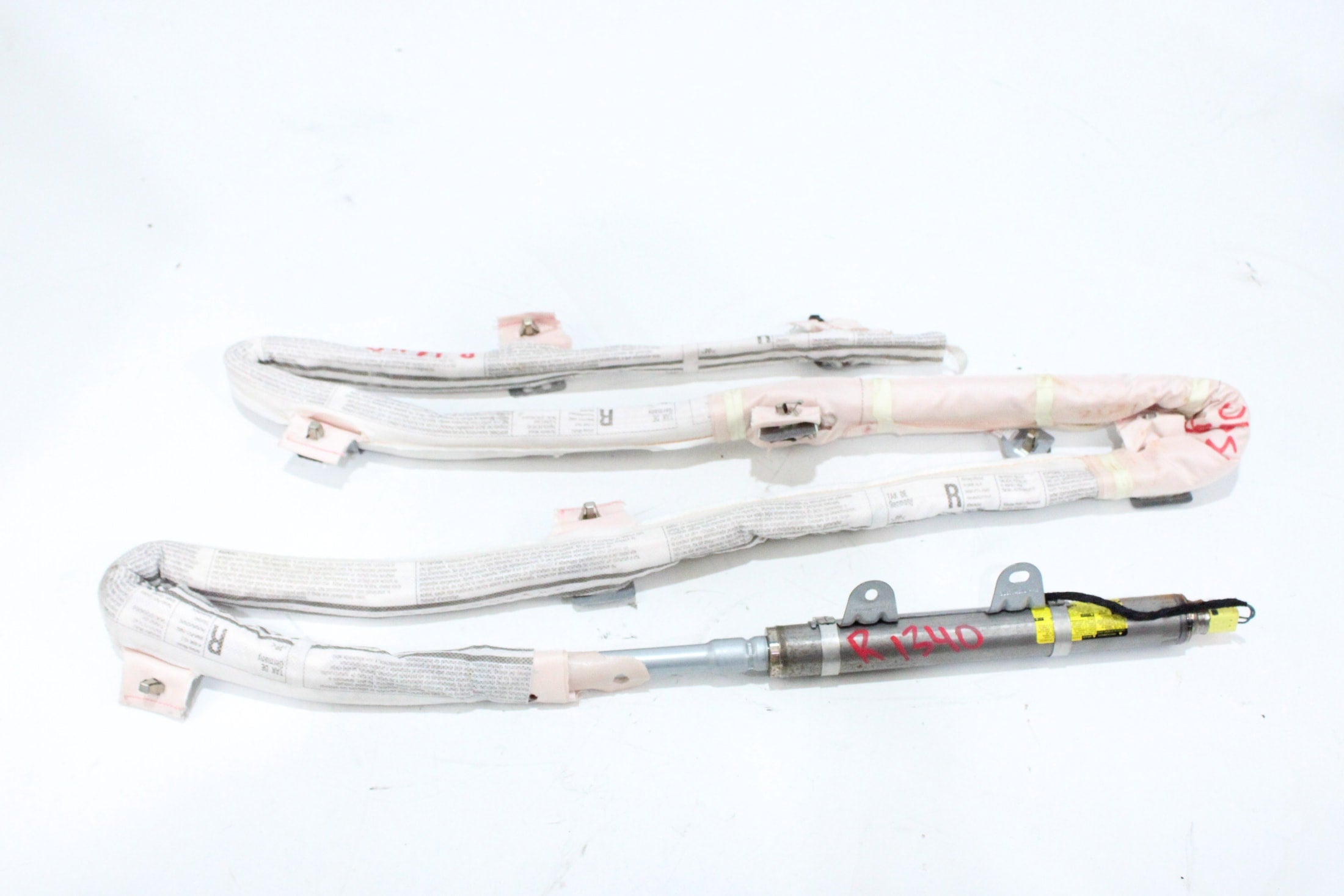 OEM Porsche Curtain Airbag – Fits Cayenne (2011–2018) – Part 7P5880742C – Porsche – product view · G1536759 · photo 77d51015-05ba-4241-9724-fd13732803f7