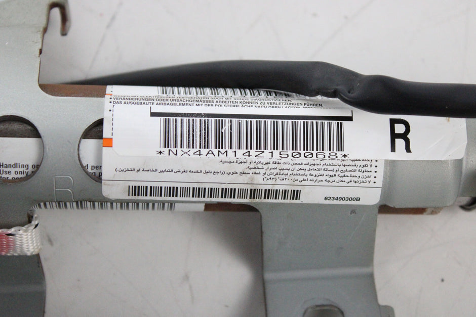 OEM Infiniti Curtain Airbag – Fits Q70L (2015–2016) – Part K85P1-4AM0A – Infiniti – product view · G1536781 · photo acf3a797-1a56-4484-8a48-d7e5b56d7ab6