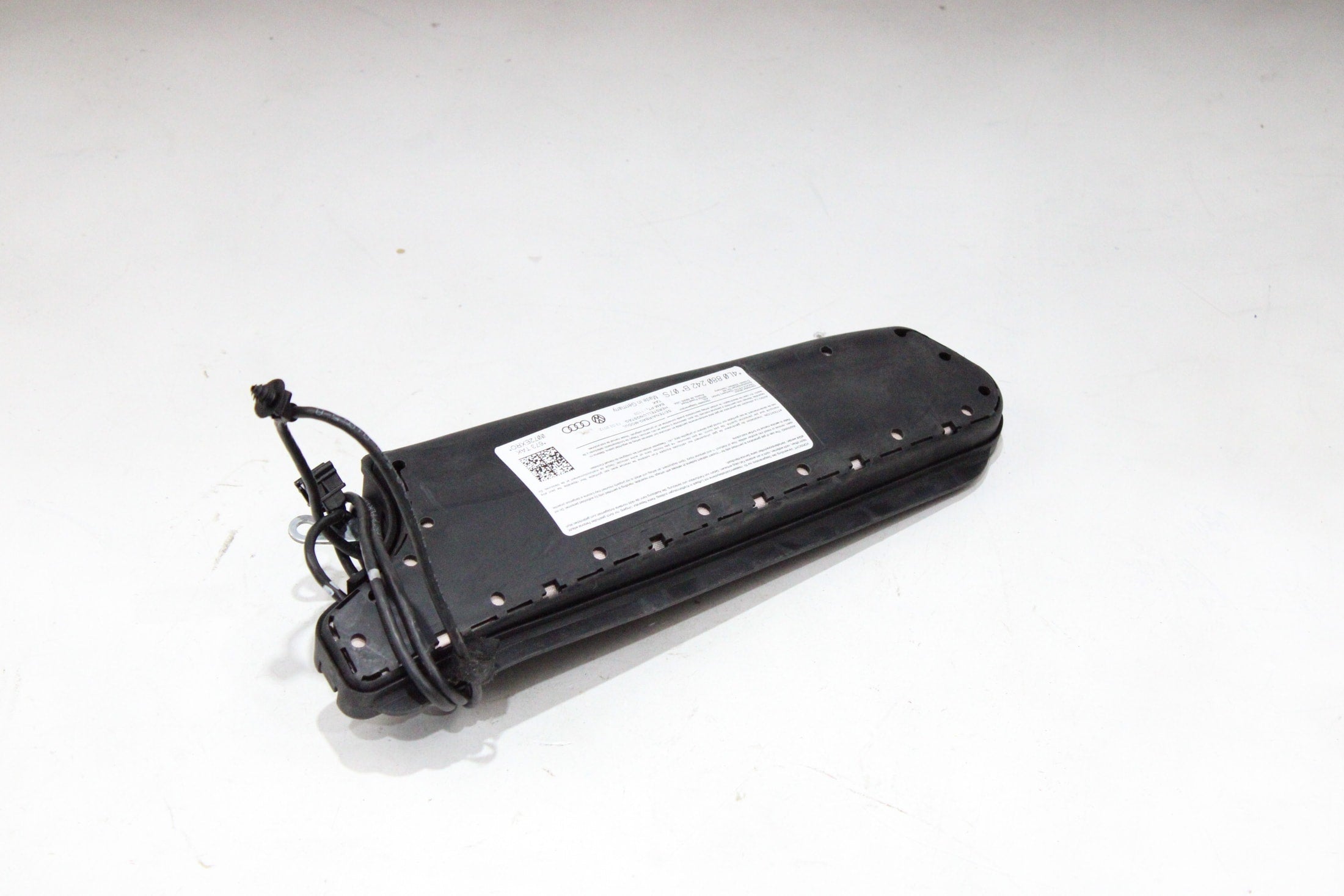 OEM Audi Passenger Seat Airbag – Fits Q7 (2007–2015) – Part 4L0880242B – Audi – product view