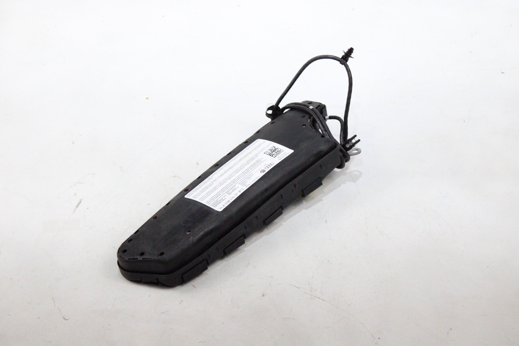 OEM Audi Passenger Seat Airbag – Fits Q7 (2007–2015) – Part 4L0880242B – Audi – product view