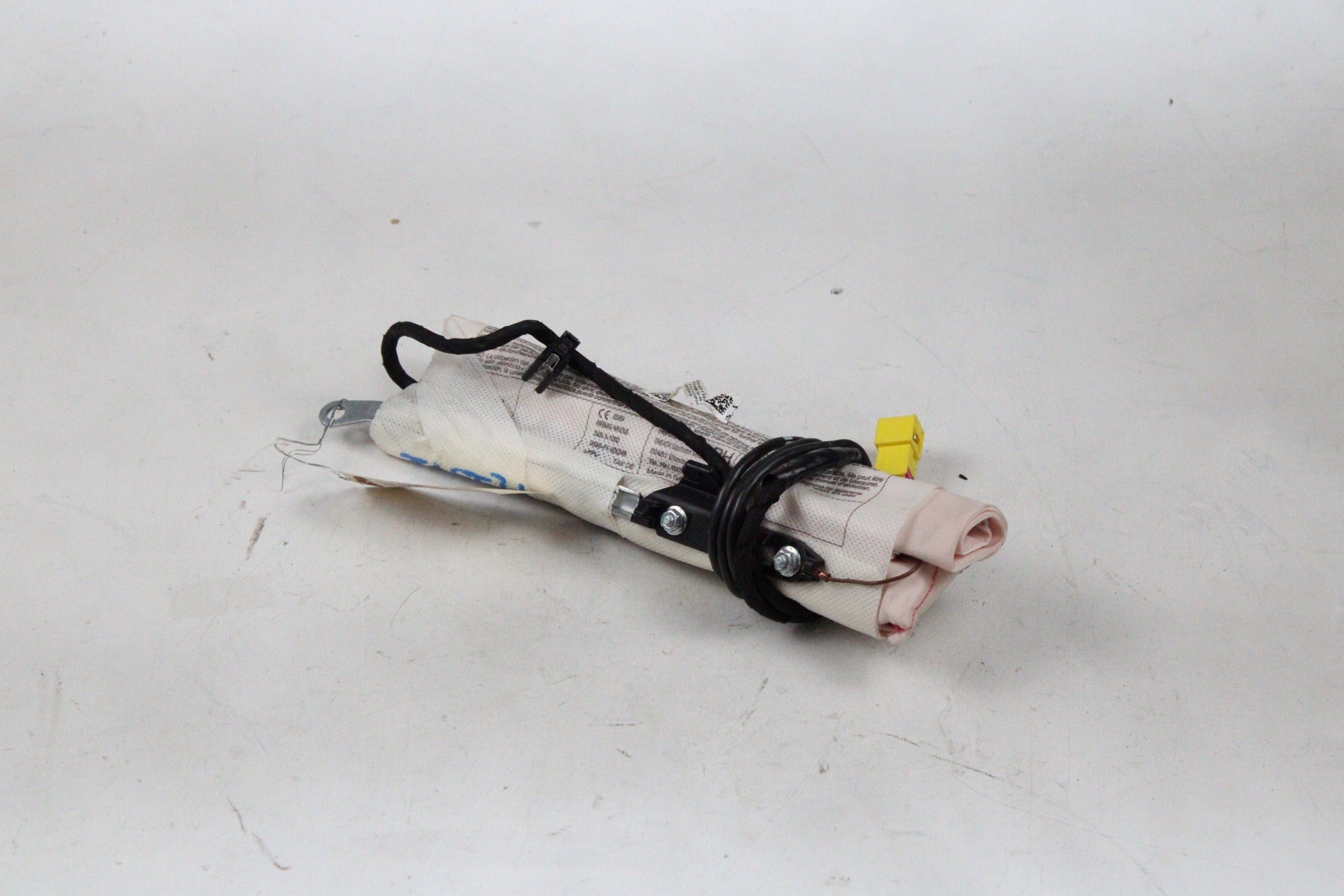 OEM Volkswagen Passenger Seat Airbag – Fits Porsche Cayenne (2014–2018) and Touareg Ii (7P5) (2010–2014) – Part 7P0880242A – Volkswagen – product view