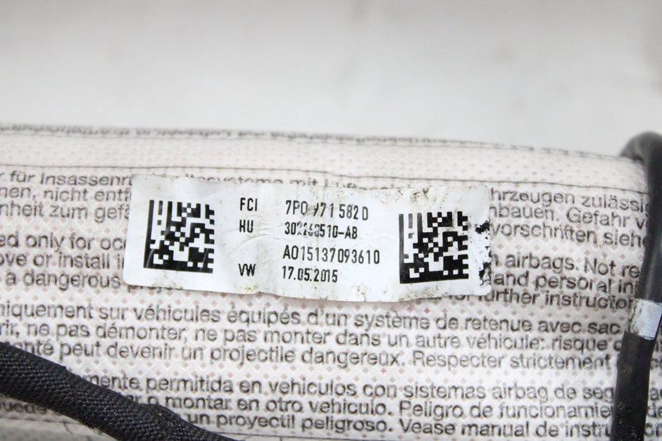 OEM Volkswagen Passenger Seat Airbag – Fits Porsche Cayenne (2014–2018) and Touareg Ii (7P5) (2010–2014) – Part 7P0880242A – Volkswagen – product view