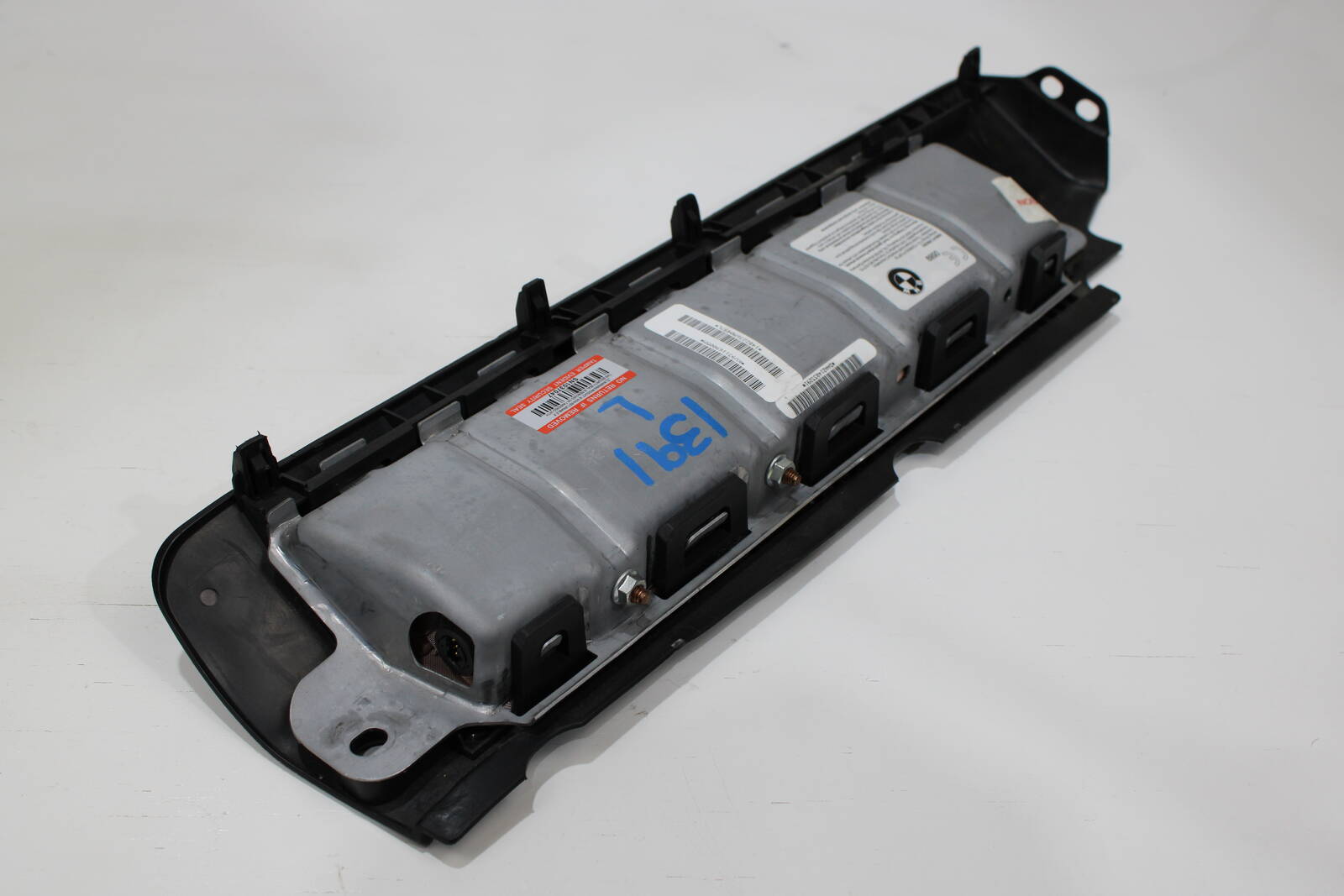 2014-2018 BMW X5, X6 Driver Knee Airbag – OEM 72129311690