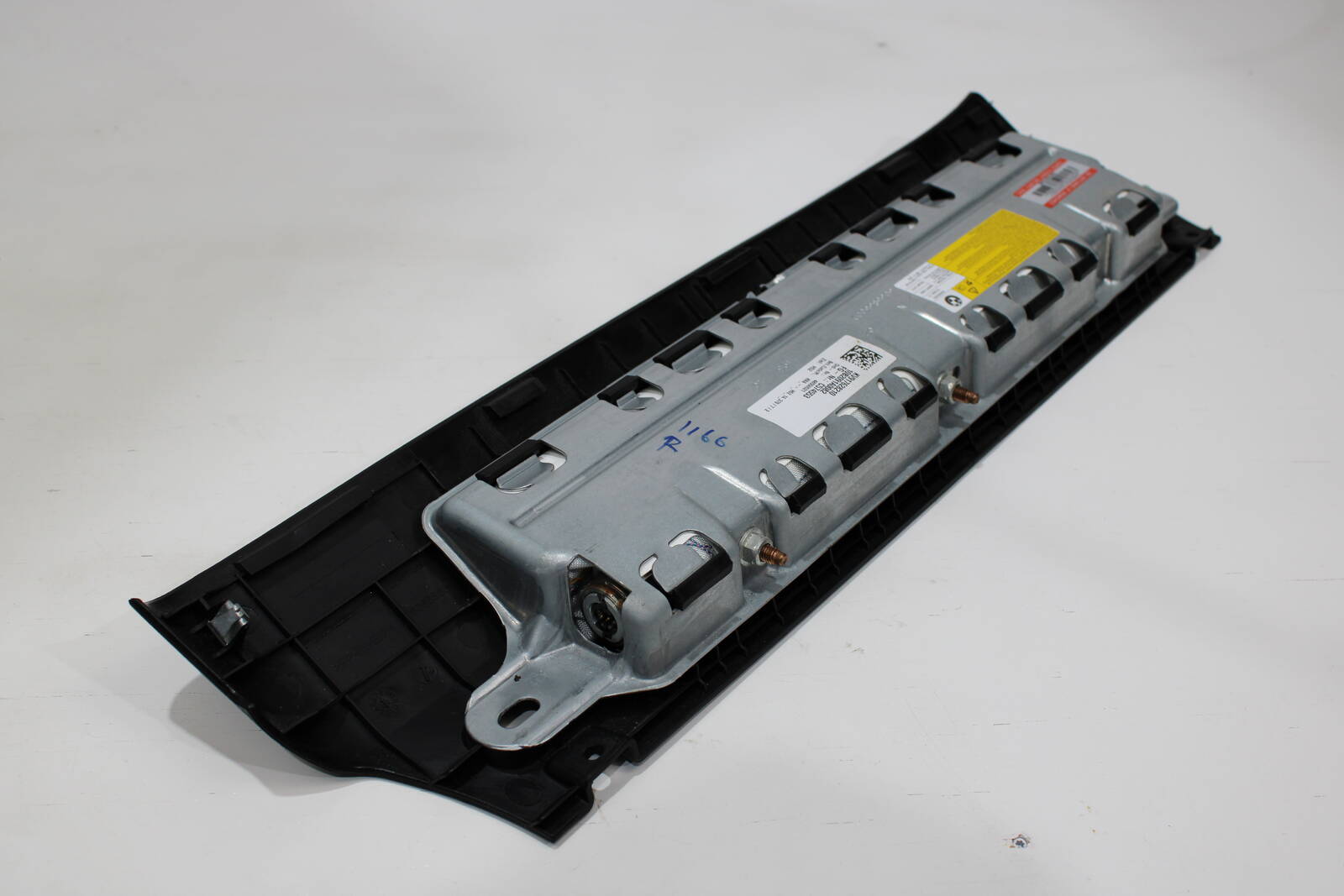 2009-2015 BMW 740i, 750i, 760Li, Alpina B7 Passenger Knee Airbag – OEM 72129176282