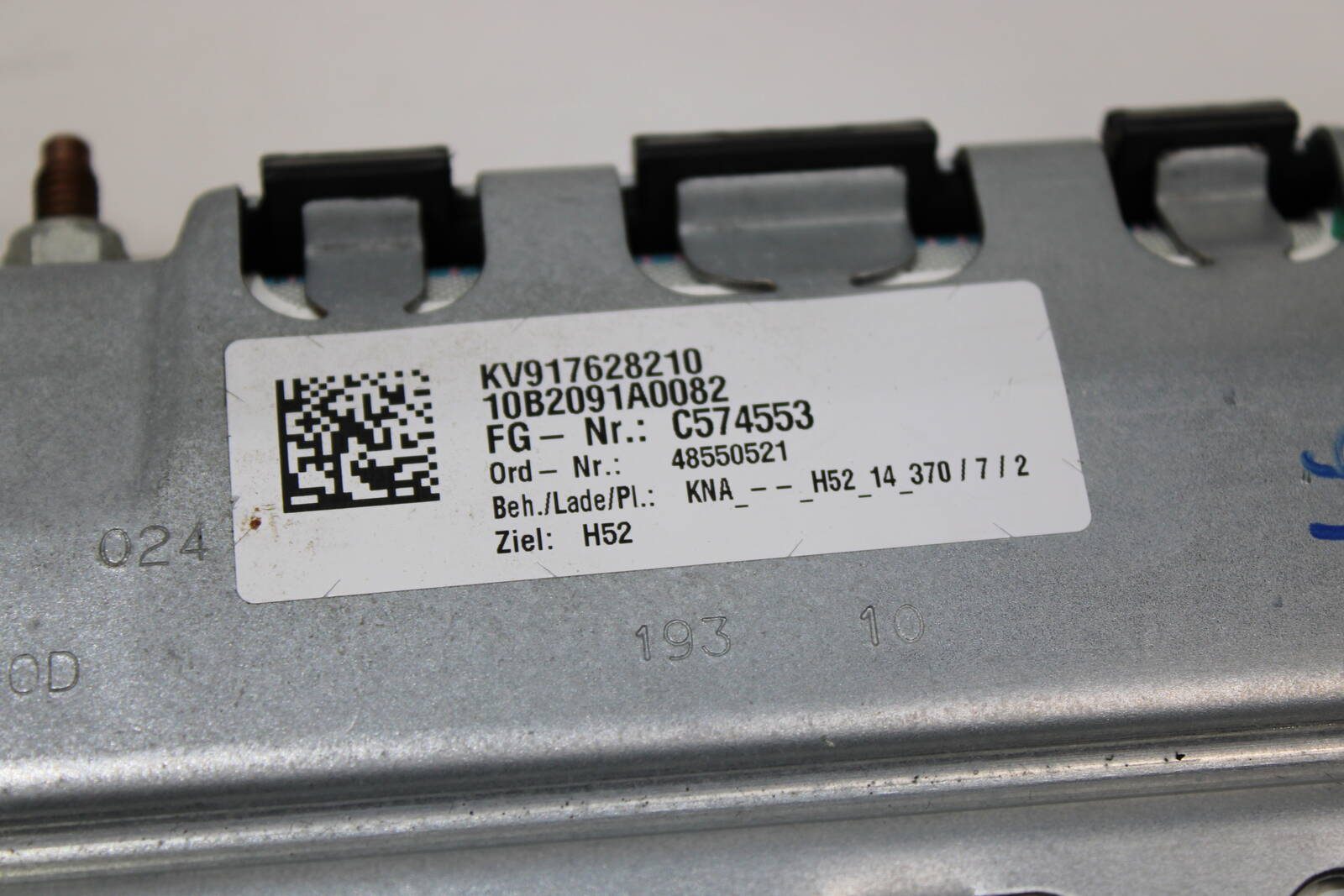 2009-2015 BMW 740i, 750i, 760Li, Alpina B7 Passenger Knee Airbag – OEM 72129176282