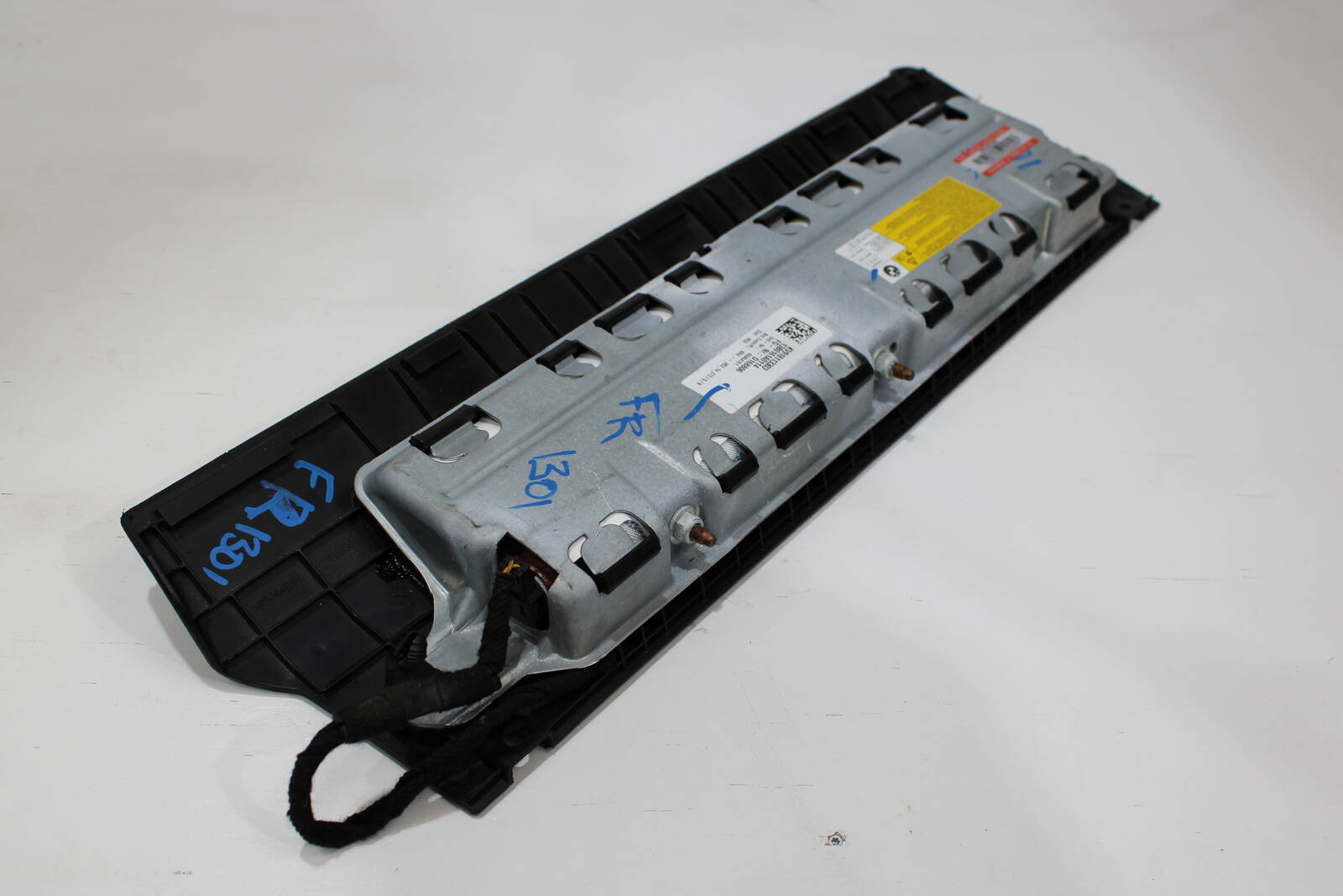 2011-2019 BMW 528i, 535i, 550i, M5, 640i, 650i, M6 Passenger Airbag – OEM 72129181133