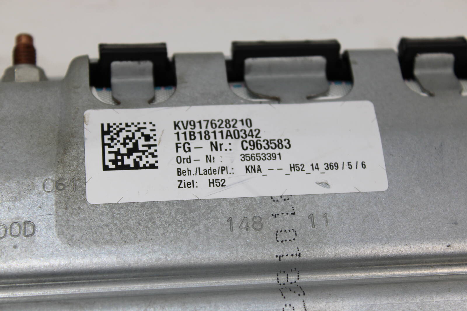 2010-2015 BMW 740i, 750i, 760Li, Alpina B7 Passenger Knee Airbag – OEM 72129176287